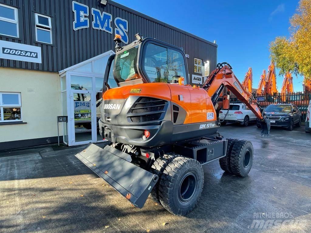 Doosan Dx57W-7 Wheeled excavators