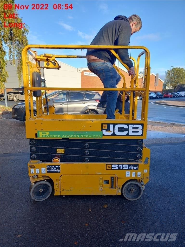 JCB 1930E Scissor lifts