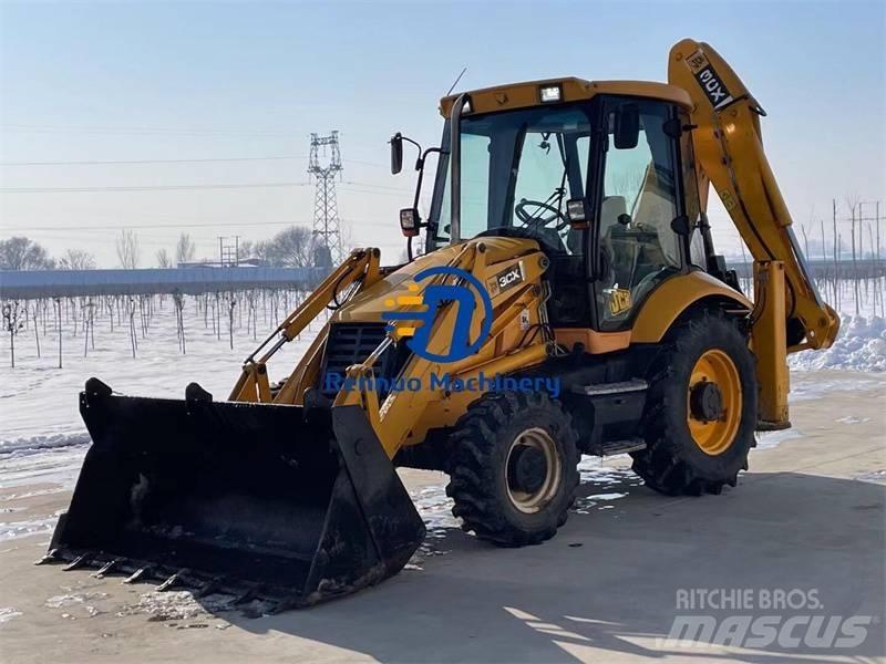 JCB 3 CX Backhoe loaders