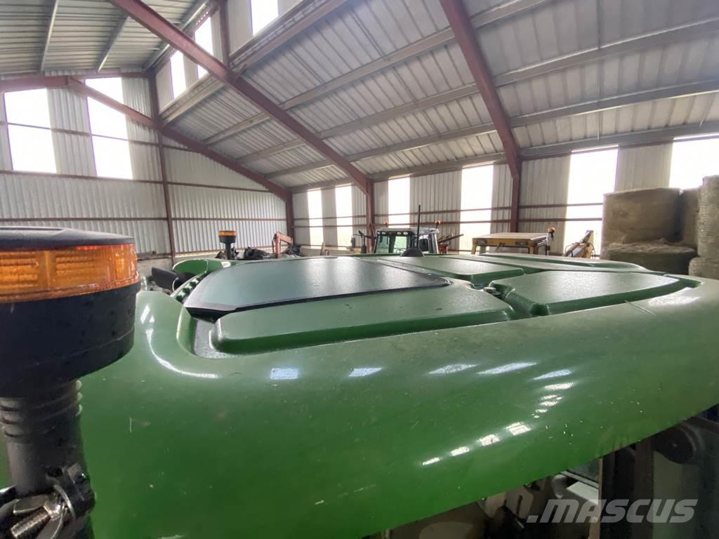 John Deere 6110M Tractors