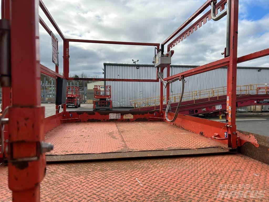 SkyJack SJ 6832 E Scissor lifts