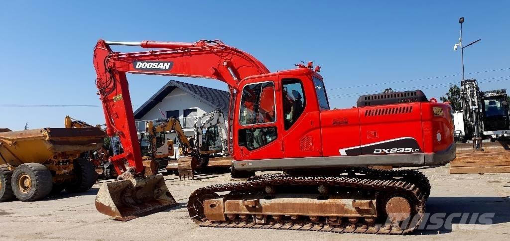 Doosan DX 235 LC Crawler excavators