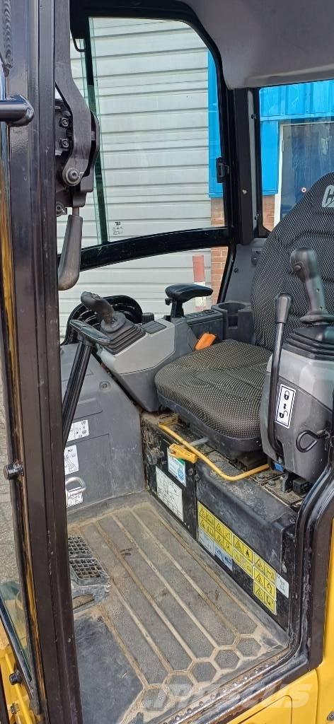 CAT 301.6 Mini excavators < 7t (Mini diggers)