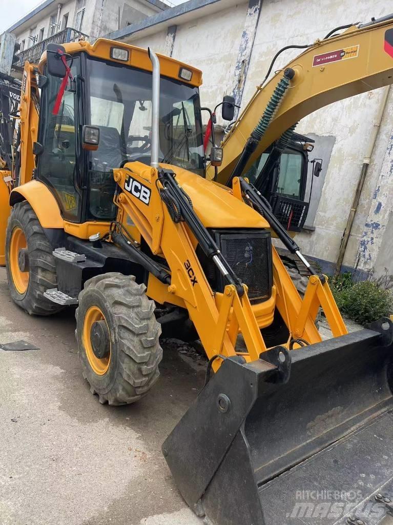 JCB 3 CX Backhoe loaders