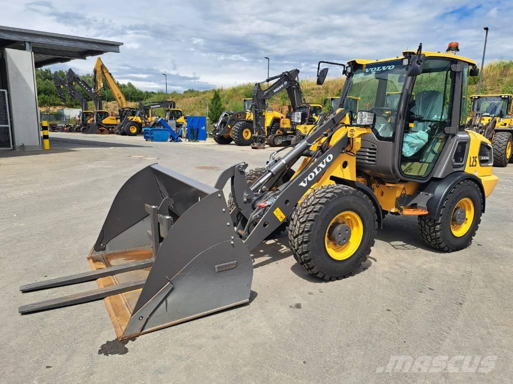 Volvo JL25H Skid steer loaders