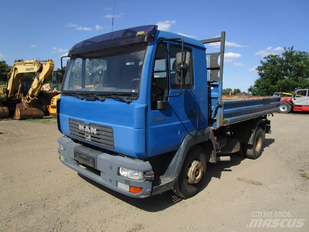 MAN LE 180C Tipper trucks