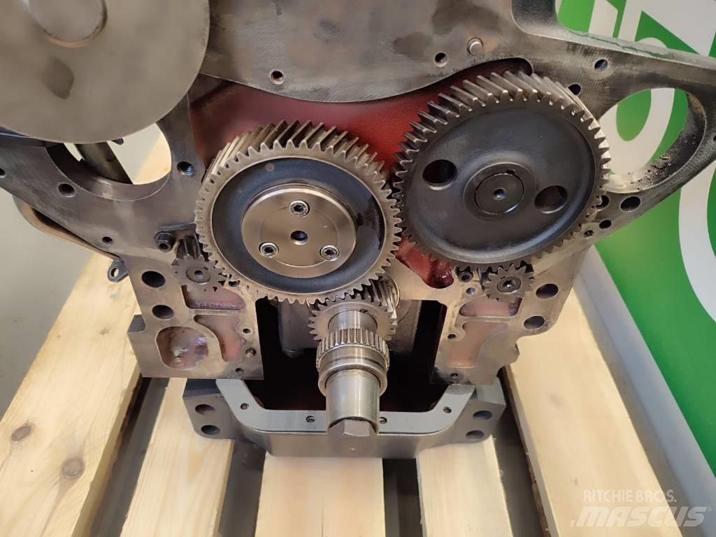 Zetor Z1305 engine Engines