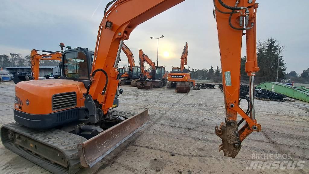 Doosan DX 85 R-3 Midi excavators  7t - 12t