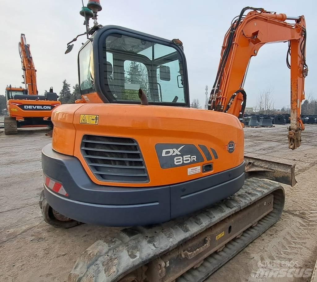 Doosan DX 85 R-3 Midi excavators  7t - 12t
