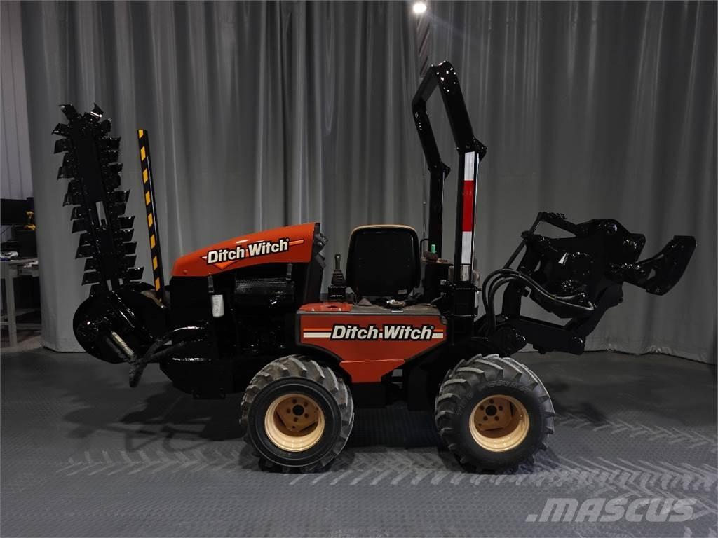 Ditch Witch 420SX Trenchers