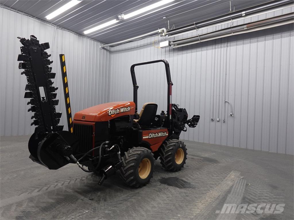 Ditch Witch 420SX Trenchers