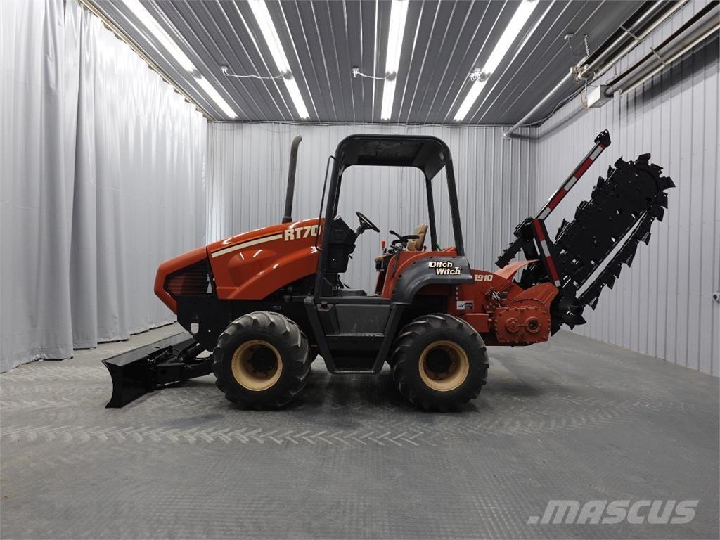 Ditch Witch RT70M Trenchers