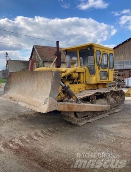 CAT D6C Crawler dozers