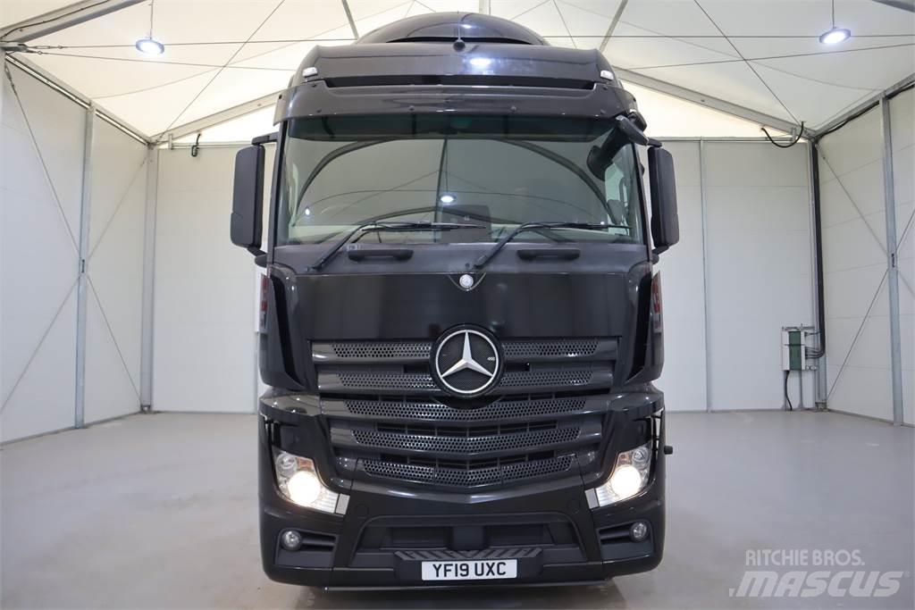 Mercedes-Benz Actros 2545 Tractor Units
