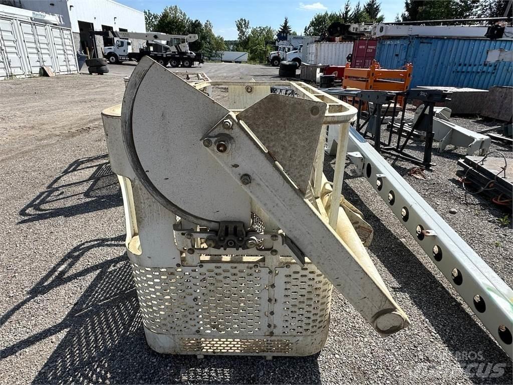 Altec 970019868 Crane parts and equipment