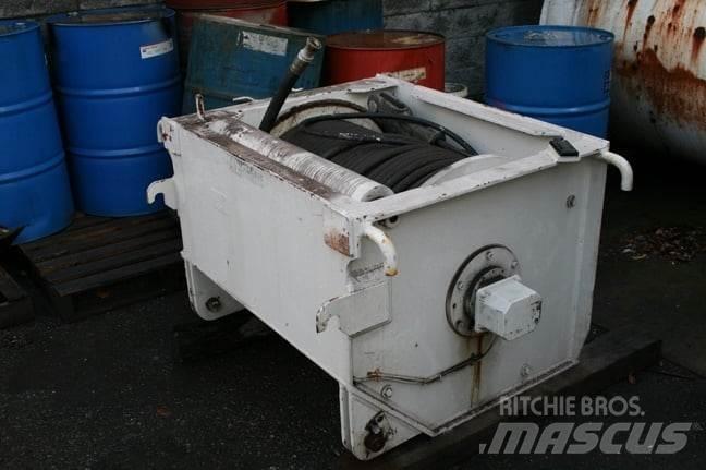 Grove  Hoists, winches and material elevators