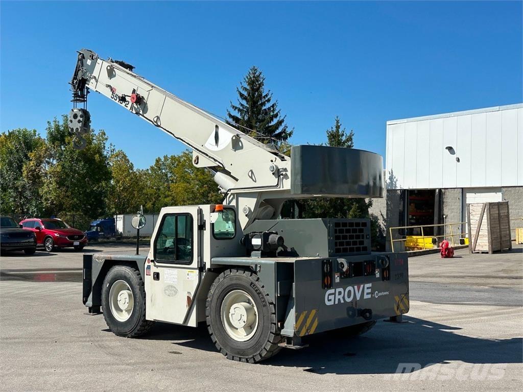 Grove YB5515-2 Rough terrain cranes