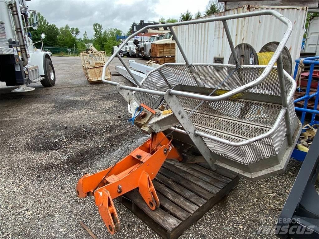Mantis  Crane parts and equipment