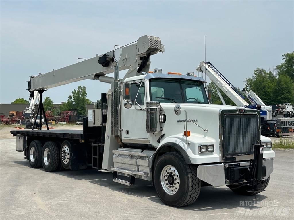 National 8100D Crane trucks