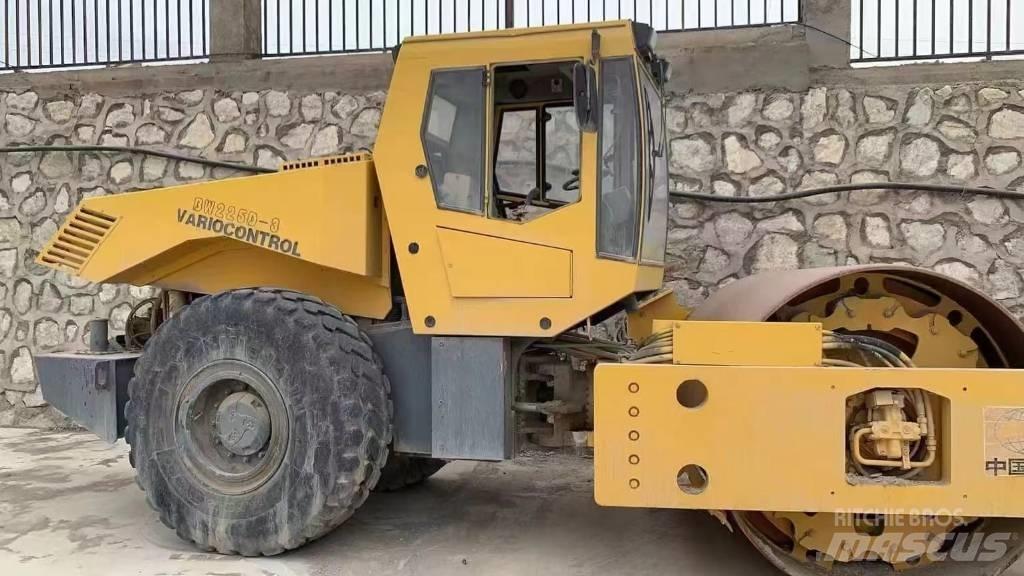 Bomag bw225d-3 Single drum rollers