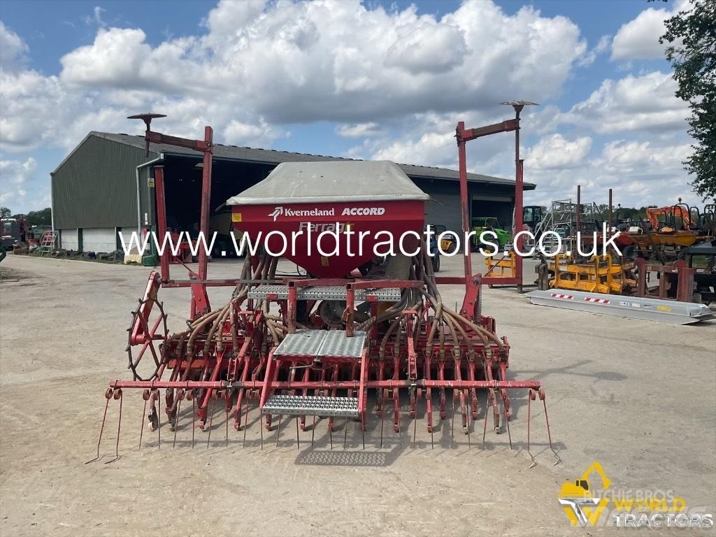 Kverneland Accord Drills