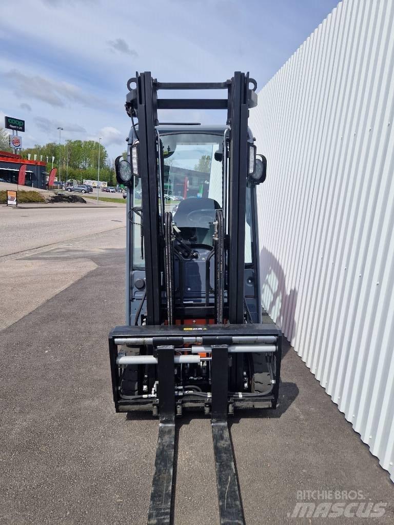 Toyota 8 FBE 16 T Electric forklift trucks