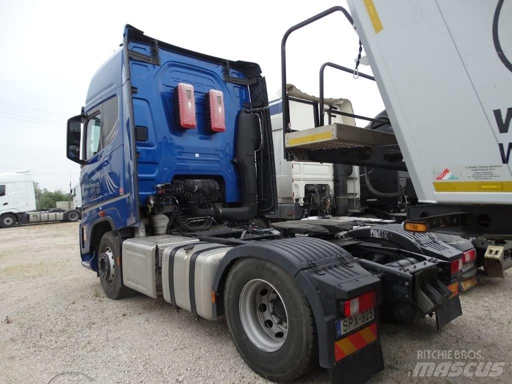 Ford F-Max Tractor Units
