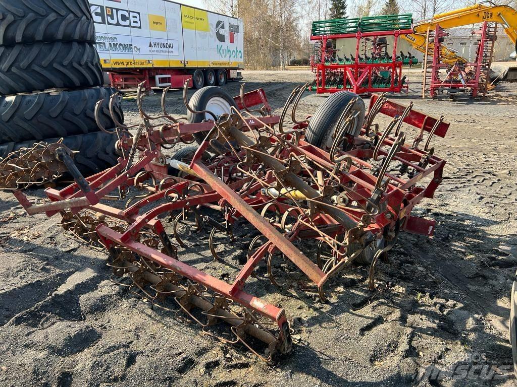 Kongskilde 430 Harrows