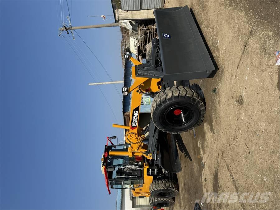 XCMG GR2153 Graders