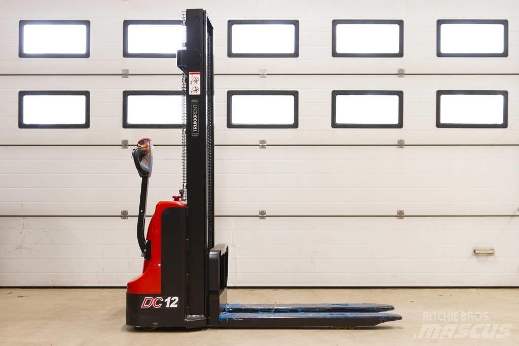 Heli CDD 12 Pedestrian stacker