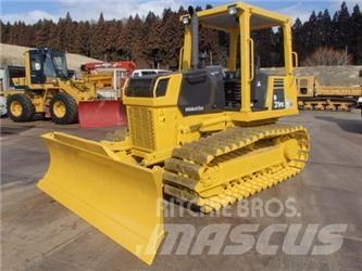 Komatsu D31PX-21 Crawler dozers