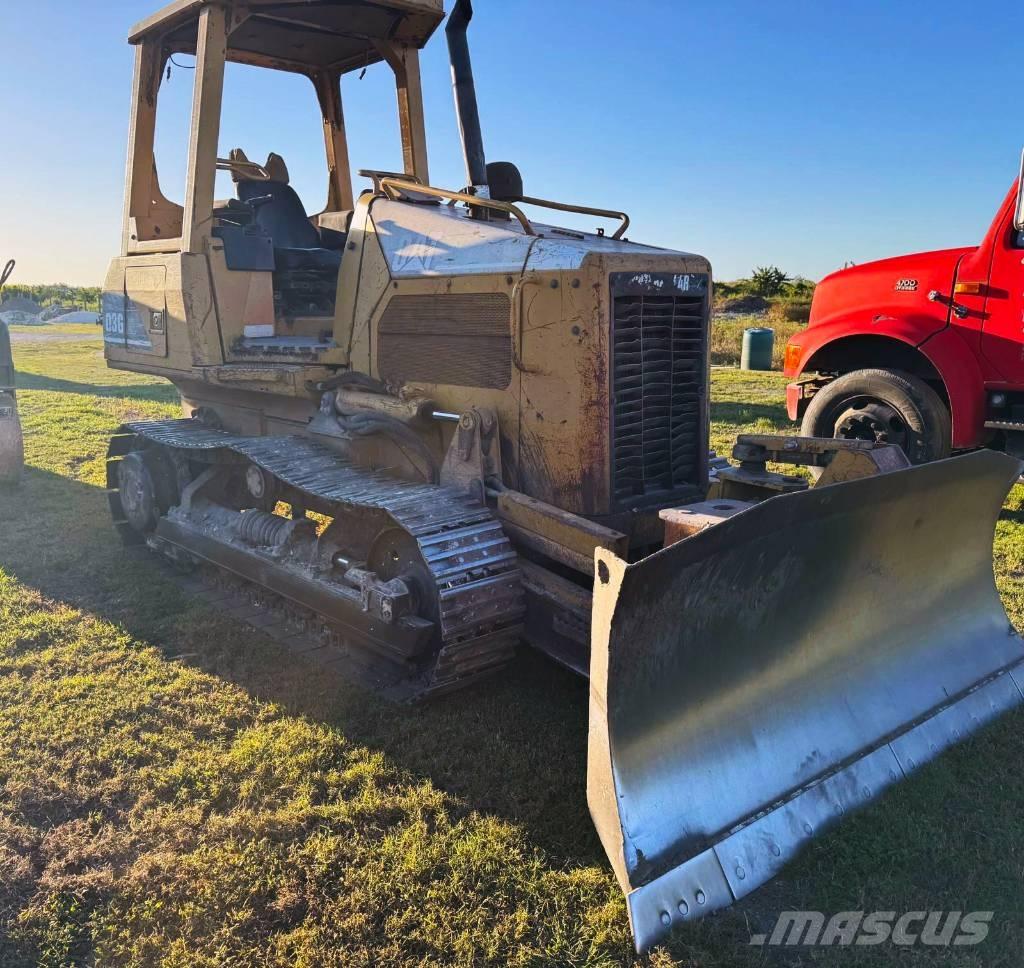 CAT D 3 G Crawler dozers