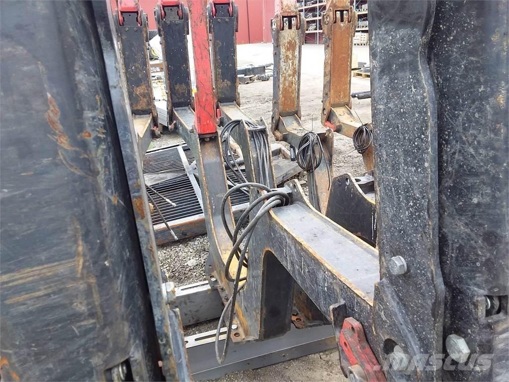 Komatsu 895 Other components