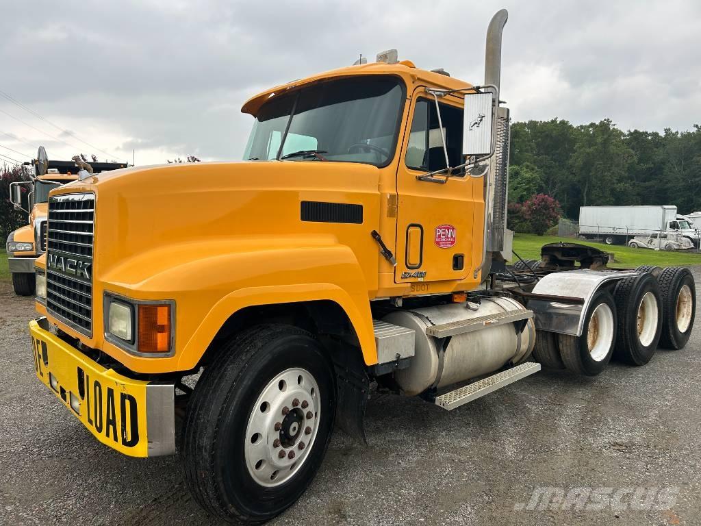 Mack CH 613 Tractor Units