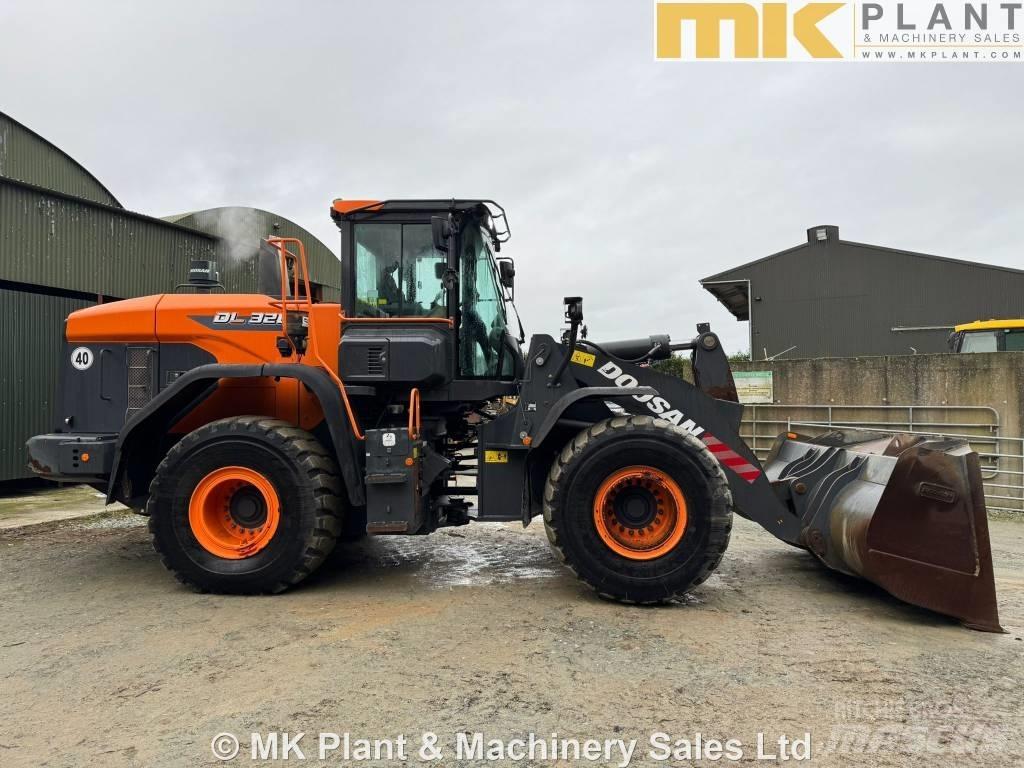 Doosan DL 320-7 Wheel loaders