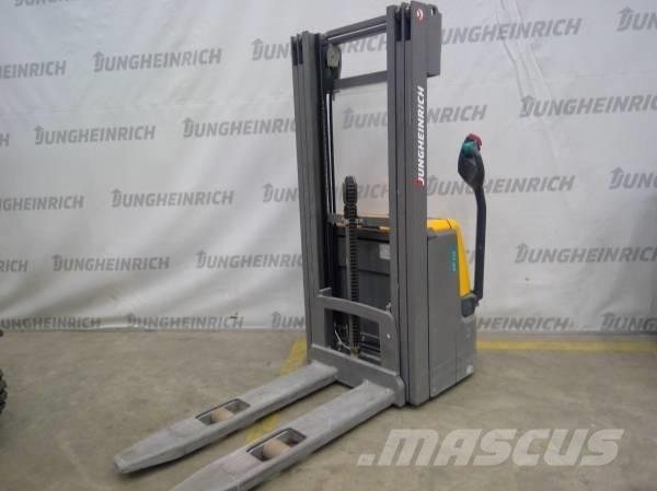 Jungheinrich EJC 112 Pedestrian stacker
