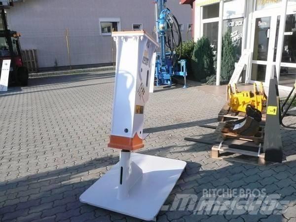 GB 3TPL Pulveriser (Demolition Crusher ) 