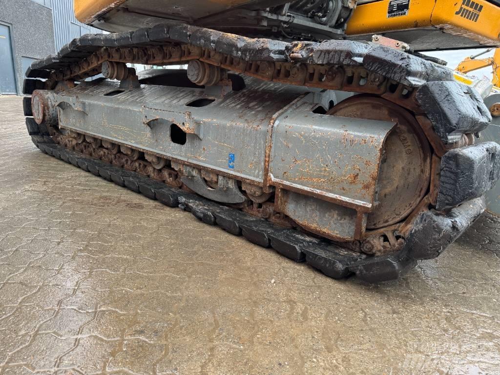Liebherr R914 Crawler excavators