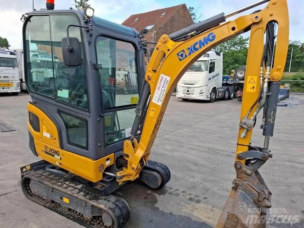 XCMG XE20E 0 Tractors