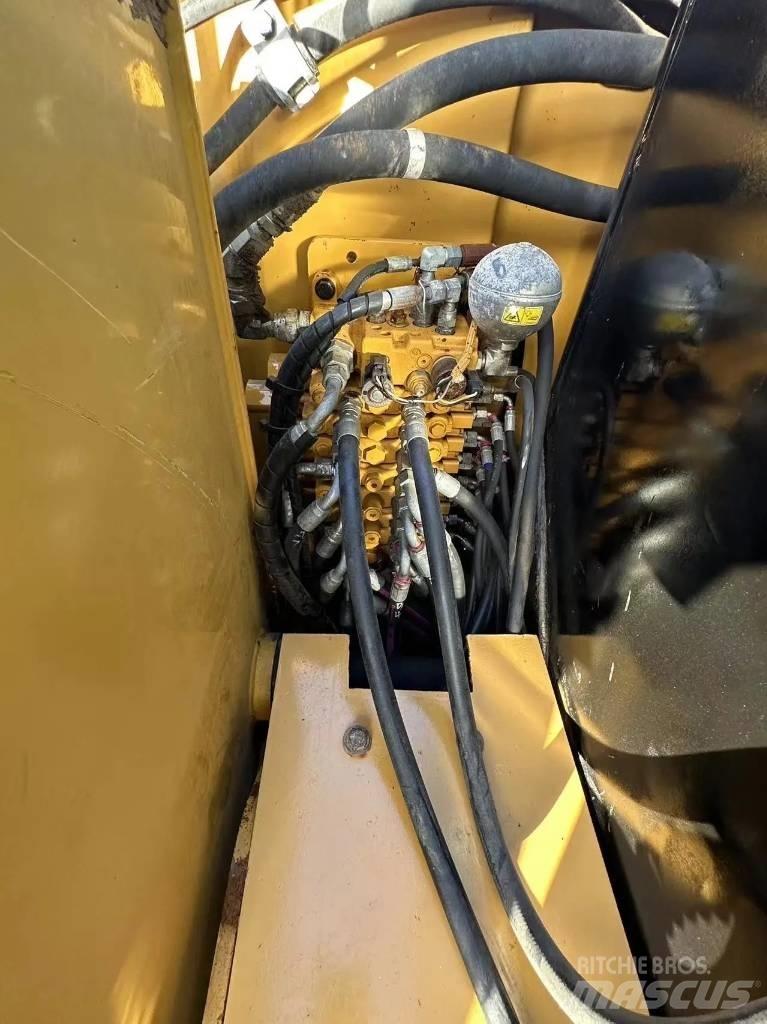 CAT 305.5E2 Crawler excavators
