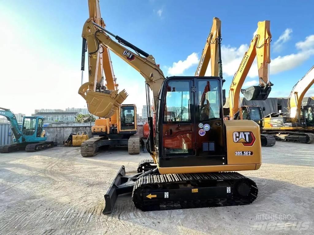 CAT 305.5E2 Crawler excavators
