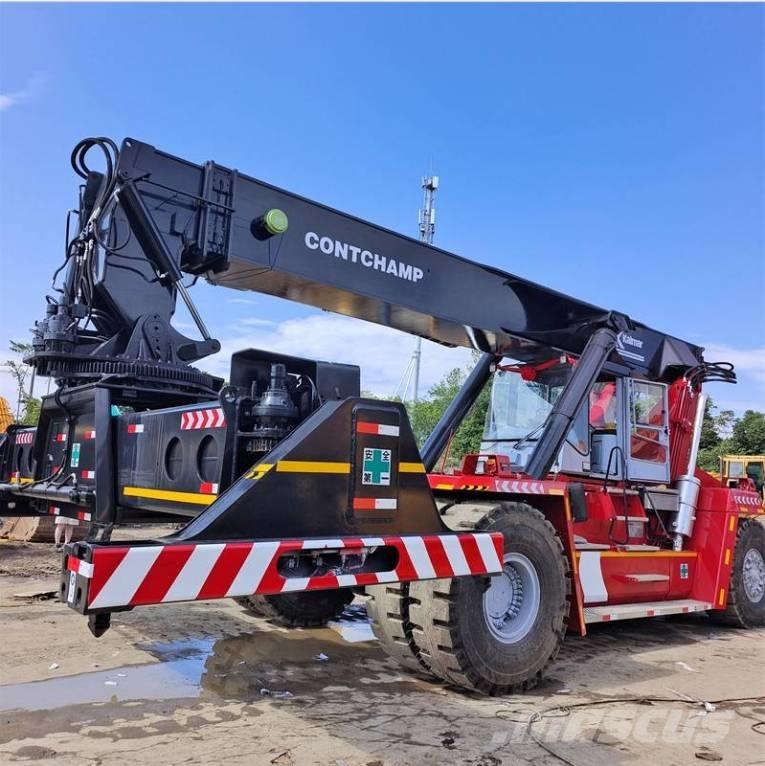 Kalmar DRF 450 Reachstackers