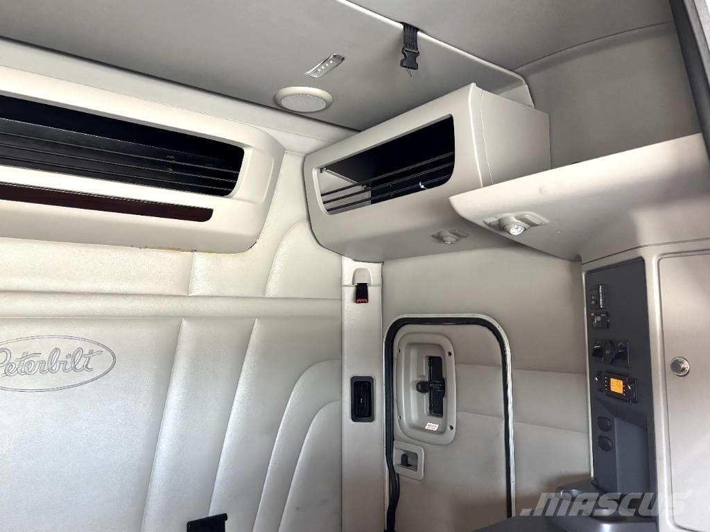 Peterbilt 567 Tractor Units