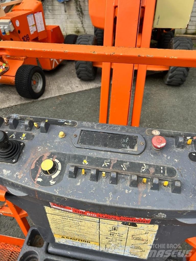 JLG AJ450 Articulated boom lifts