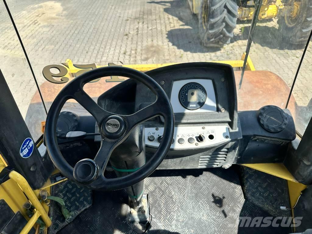 Bomag BW 211 D-4 Single drum rollers