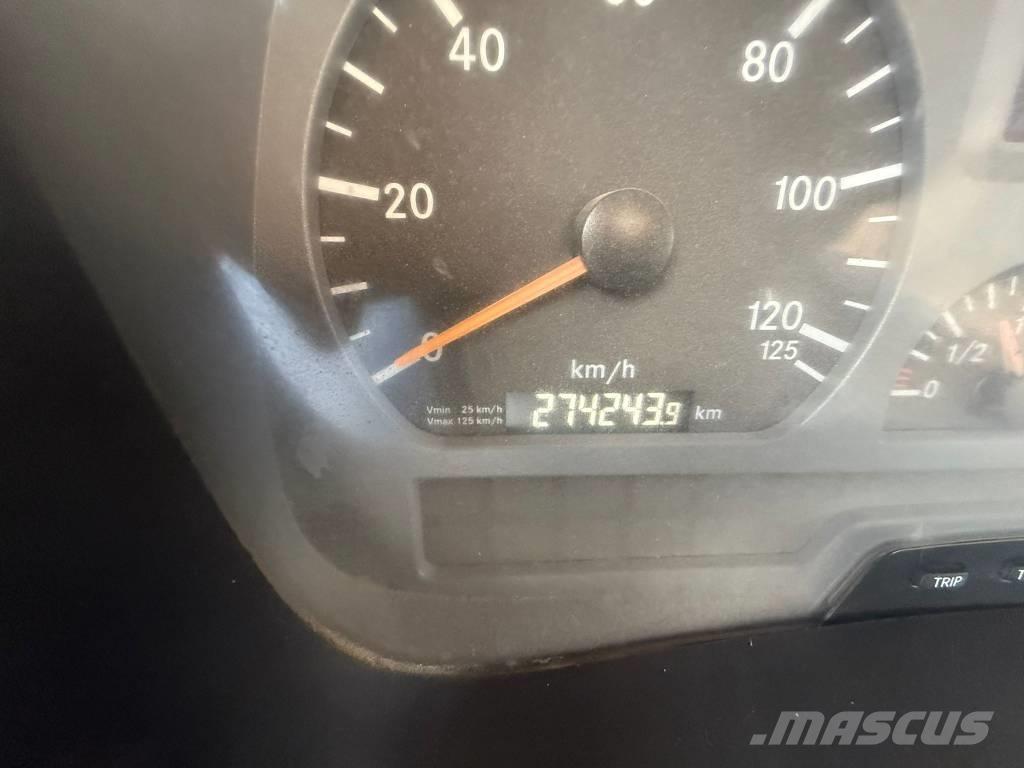 Mercedes-Benz 1833 Hook lift trucks