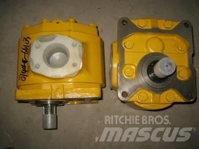 Komatsu D85A-18 pump Hydraulics