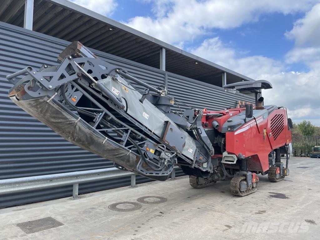 Wirtgen W 100 CFI Asphalt cold milling machines