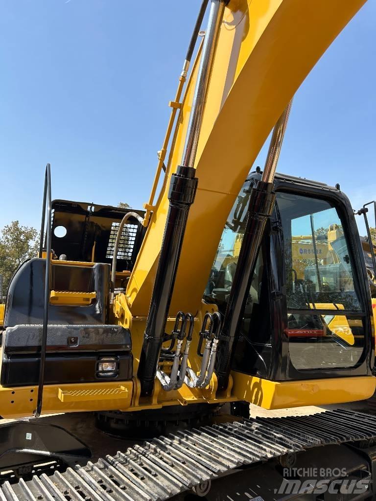 CAT 323 D Crawler excavators