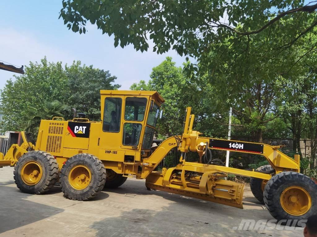 CAT 140H Graders